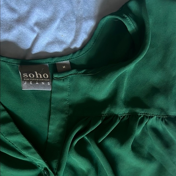 Soho Green and Gray Ruffled Raglan Blouse - Picture 2 of 6